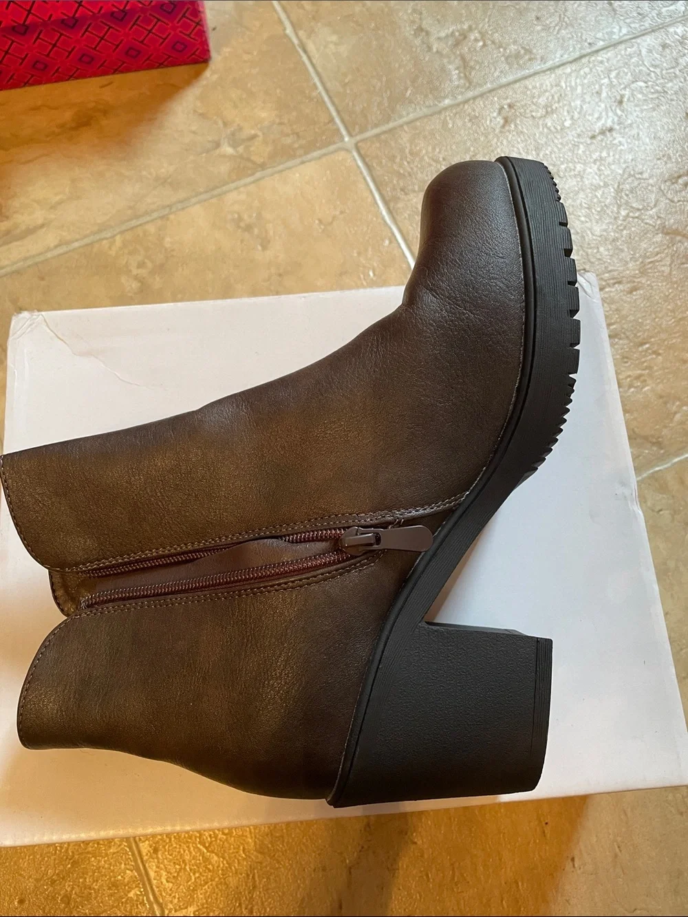 Dream Pairs sleek dark